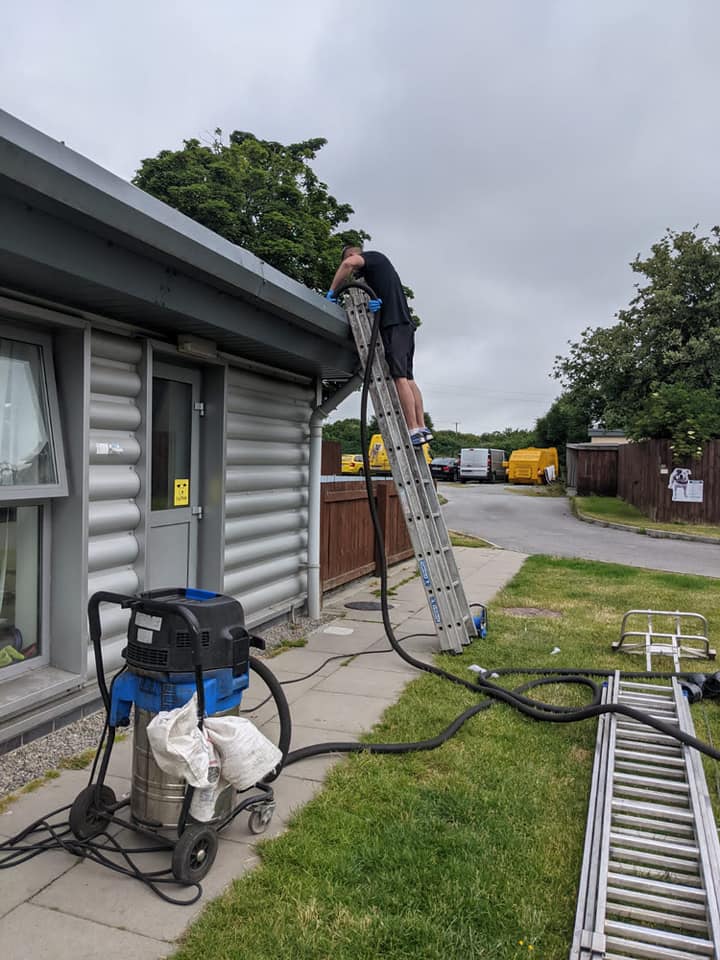 Commercial power washing service- benefit your business in several ways