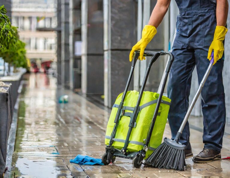 Sparkling Solutions: Cleaning Services Tailored for Fintech Companies in Leeds Sparkling Solutions: Cleaning Services Tailored for Fintech Companies in Leeds