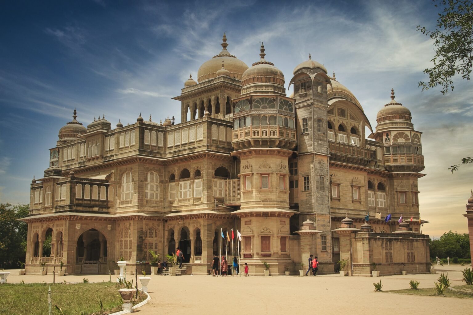 Une immersion dans les festivals et patrimoines uniques de l’ouest indien avec un Voyage Au Gujarat Une immersion dans les festivals et patrimoines uniques de l’ouest indien avec un Voyage Au Gujarat