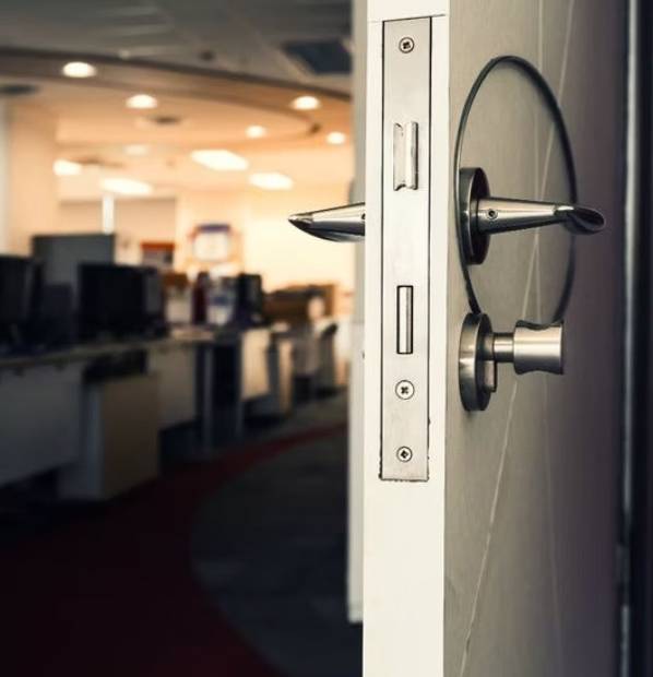 lockoutservice
